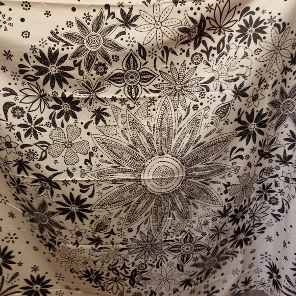 Artistic Boho VSCO Wall Tapestry Daisy Medallion - Picture 4 of 7